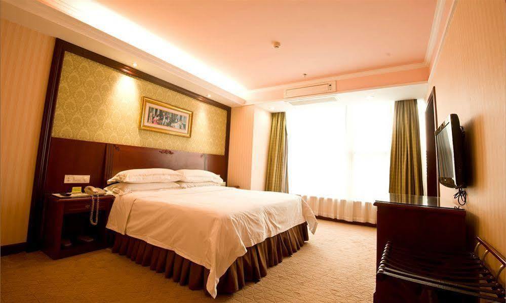 Vienna International Hotel Taicang Nanyang Plaza Exterior foto